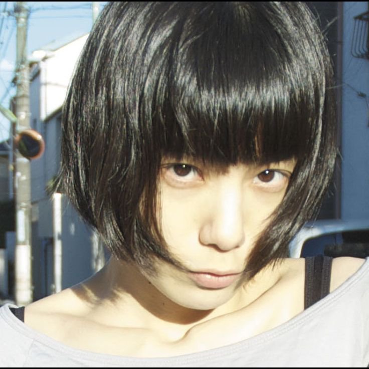 eternalcoma1999's tweet photo. 外国人のミドリ感想。

ミドリの『shinsekai』は名盤。ジャズピアノとパンクの混ざり方がエグいし、後藤まりこの叫び声も最高。このバンドの空気感がたまらん。

日本のファンはどのアルバムが一番好き？

#ミドリ #邦ロック https://t.co/tcxf8pCsjn