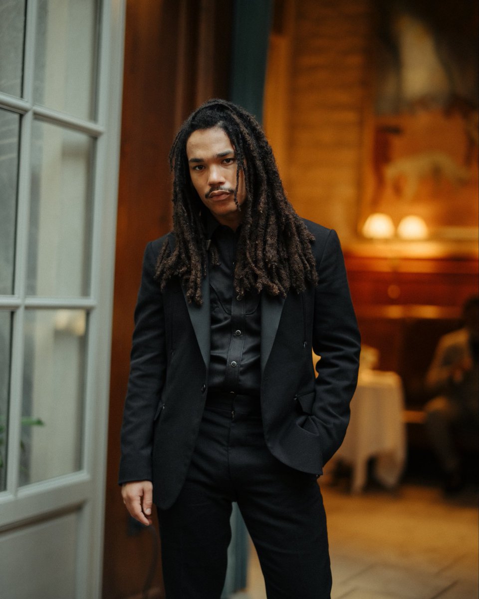 whoisluka's tweet photo. 🤨 https://t.co/zgCdjcypn6