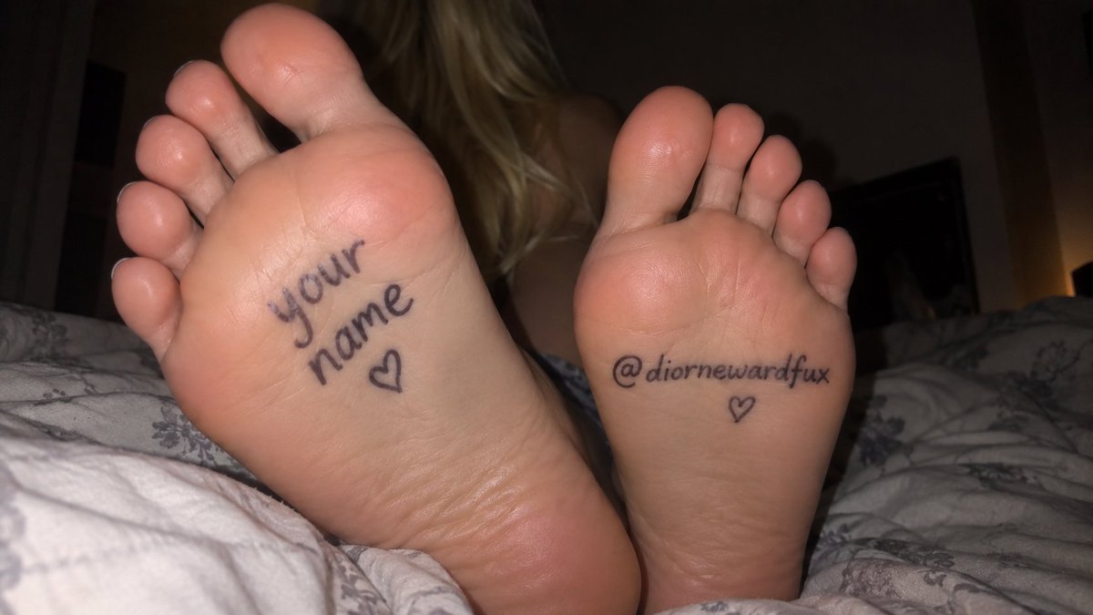 DioneWardfux's tweet photo. #footfetish #feetfetish #feet #girlfeet #prettyfeet #cutefeet #sexyfeet #soles #toes #barefeet #feetpics #feetworship #footfetishnation #feetlovers #footmodel https://t.co/KgHdnmF0vZ