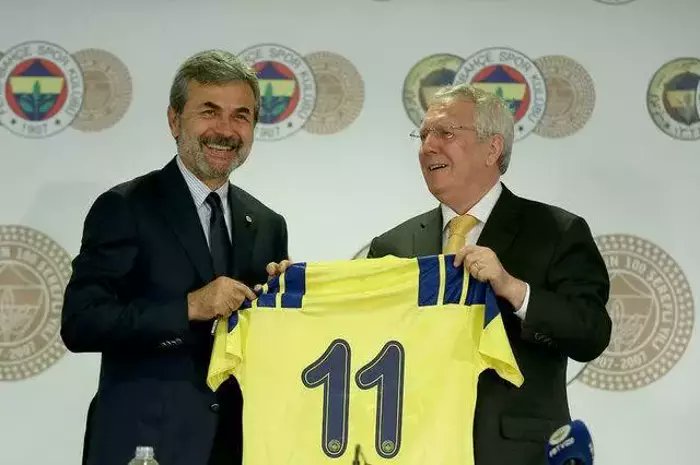 Anadoluirfani11's tweet photo. Biz Vedatlarla Greenwoodlarla BJKye yenilen İsmail Kartalı istemiyoruz!

Biz BJKye Kadıköy'ü dar eden adamı istiyoruz.
KOCAMAN UMUDUMUZUN SAHİBİNİ GÖREVE ÇAĞIRIYORUZ! https://t.co/cyiozwIqdJ