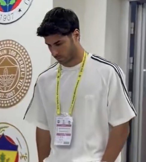 SaracogluSports's tweet photo. Marco Asensio'nun üzüntüsü🥹 https://t.co/DGxvYlZrvR