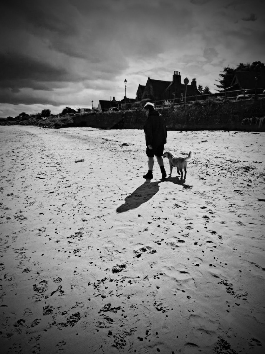 itsalgordon's tweet photo. Me and my boy
#barneydood #rosemarkiebeach https://t.co/VhrEqMyVbK