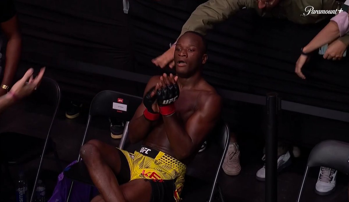 LaSueur_off's tweet photo. 😂

#UFCParis https://t.co/WnlC2JFupZ