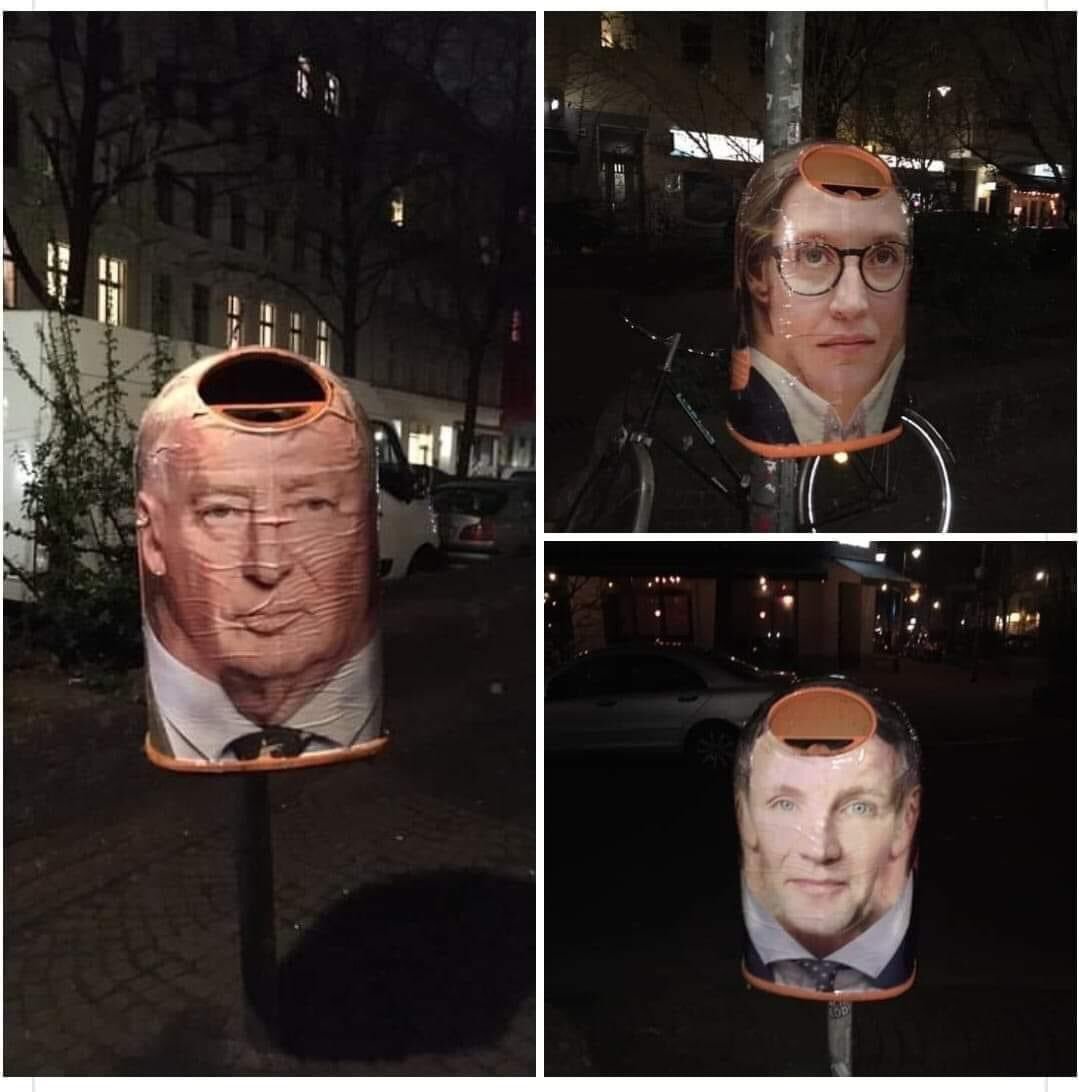 AKundendienst's tweet photo. Die Wahlurnen für morgen stehen bereit: https://t.co/6sVZlKcIDo