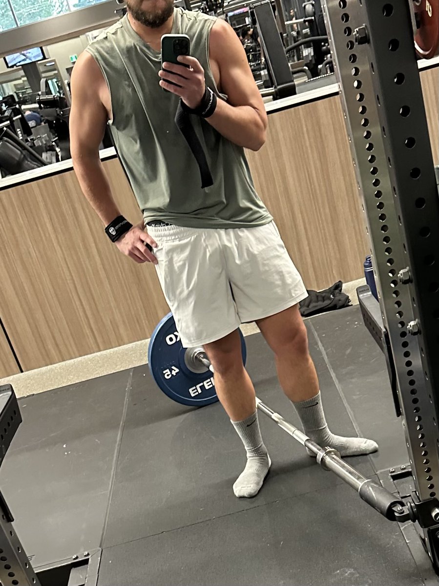 Sweaty_Canadian's tweet photo. Morning workout done 🏋🏻💦 https://t.co/JG0PfxYSPr