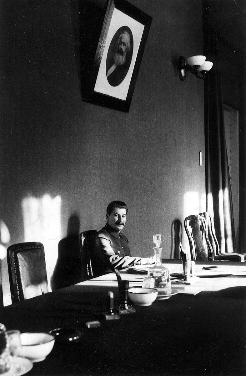 rene_december's tweet photo. Hanging portraits of your heroes in your office  — very Lindy. No one really does it anymore. https://t.co/BxD2FbQAJk