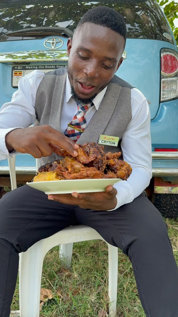 karibuExecutive's tweet photo. Food called and Mr.Cryton responded. https://t.co/oW80jPK99I