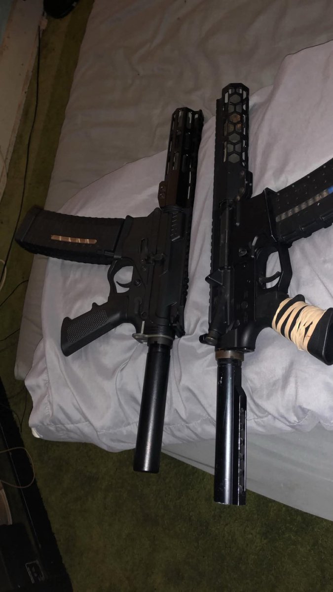 icarry2gunz's tweet photo. Can you guess how many inches these are?

2 ARPs ($480 each) 👀📲📦

#gundeals #shipper #arp #lildurk https://t.co/knRqJ7xXcI