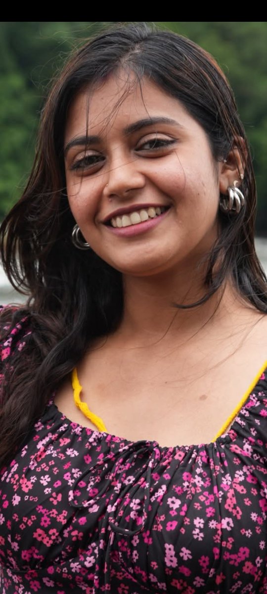 cambarasmiths's tweet photo. Enna katta da 
Heavy makeout near lake in saree 
🤤🥵😵‍💫 https://t.co/22wPzvH7Qw