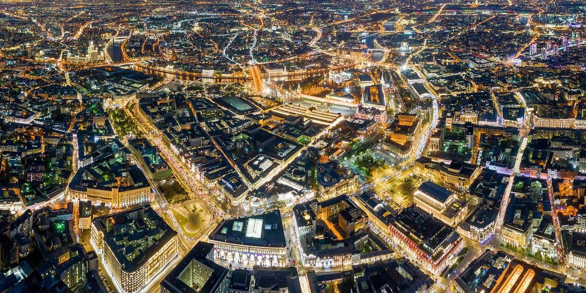 komunistvb's tweet photo. 🇷🇺🎉 Москва слави 879. рођендан.

🎂Данас се обележава Дан Москве, града који је од малог насеља, први пут поменутог 1147. године, израстао у једну од највећих светских метропола.

#Russia https://t.co/8RyohpNVh4