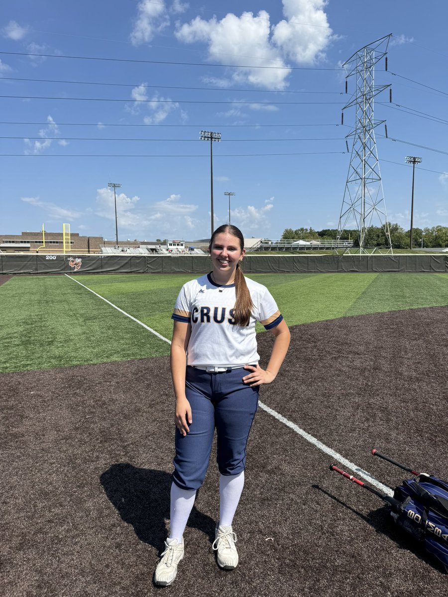 indycrush2011's tweet photo. Her first at bat during our scrimmage this afternoon, and Josie decided to hit a GRAND SLAM to centerfield!! Congratulations Josie! https://t.co/86S3b8GK2X