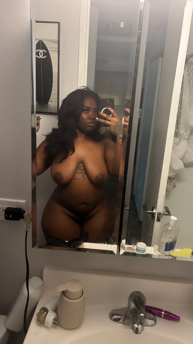 kekebaddieee's tweet photo. FaceTime calls available 7734370251😘 https://t.co/1BhEBQHLM0