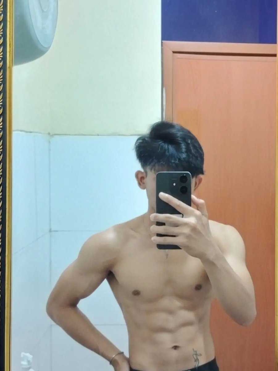 Bong_Hout3's tweet photo. យប់នេះបាន 3 នាក់ដែរតើ ❄️🚀
📱ក្រុមVIP : https://t.co/BW7D3aUPcG https://t.co/KJ6qQ6fmnS