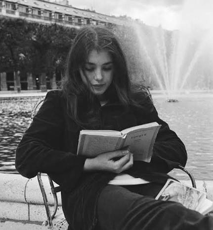 ClassicSpyChic's tweet photo. Isabelle Adjani, Paris 1973 https://t.co/aJXdtIKrhT