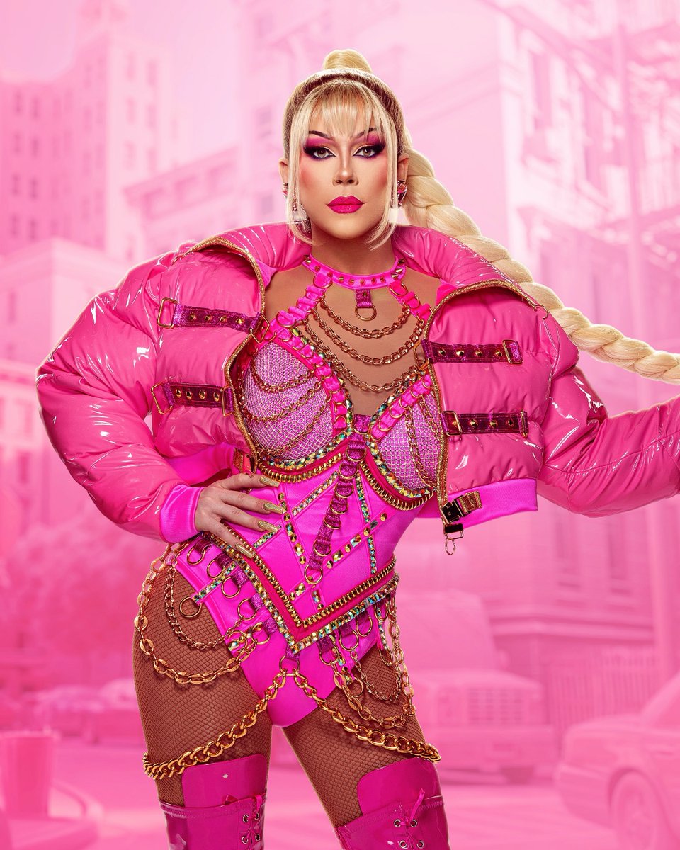 DragBasee's tweet photo. Janey Jacké looks fierce for episode 2 of Make Up Your Mind.

📷robster16 https://t.co/oUZj3K7CcQ