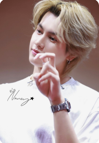 syra_1106's tweet photo. Day 17 — I love how thoughtful u are💗✨

I love how deeply u care, how u notice little things, and how u look out for the ppl around u. I love those little things about u, and they’re a beautiful part of who u are. They make my heart so soft for u ♡
#SmartBirthdayChapter25th https://t.co/Xz0bIr8xsT