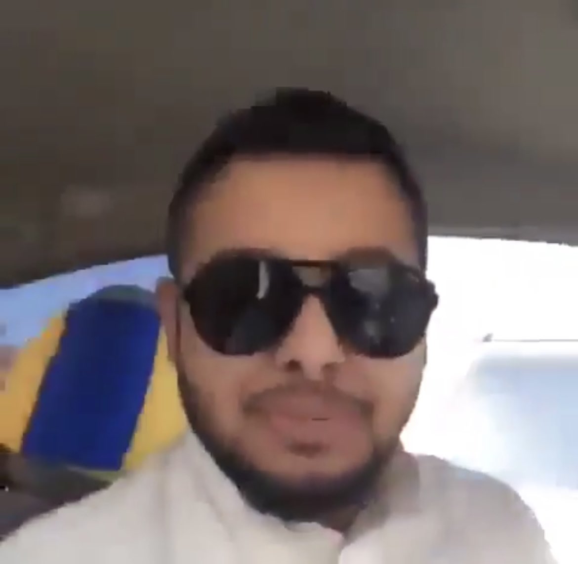 7rf_0909's tweet photo. @Ali_alabdallh 
😂😂😂😂😂😂😂😂😂😂
ايوه يابو حمضيات

تقولي من وين النظارات
😂😂😂😂😂😂😂😂😂 https://t.co/JZ85lFNZJD