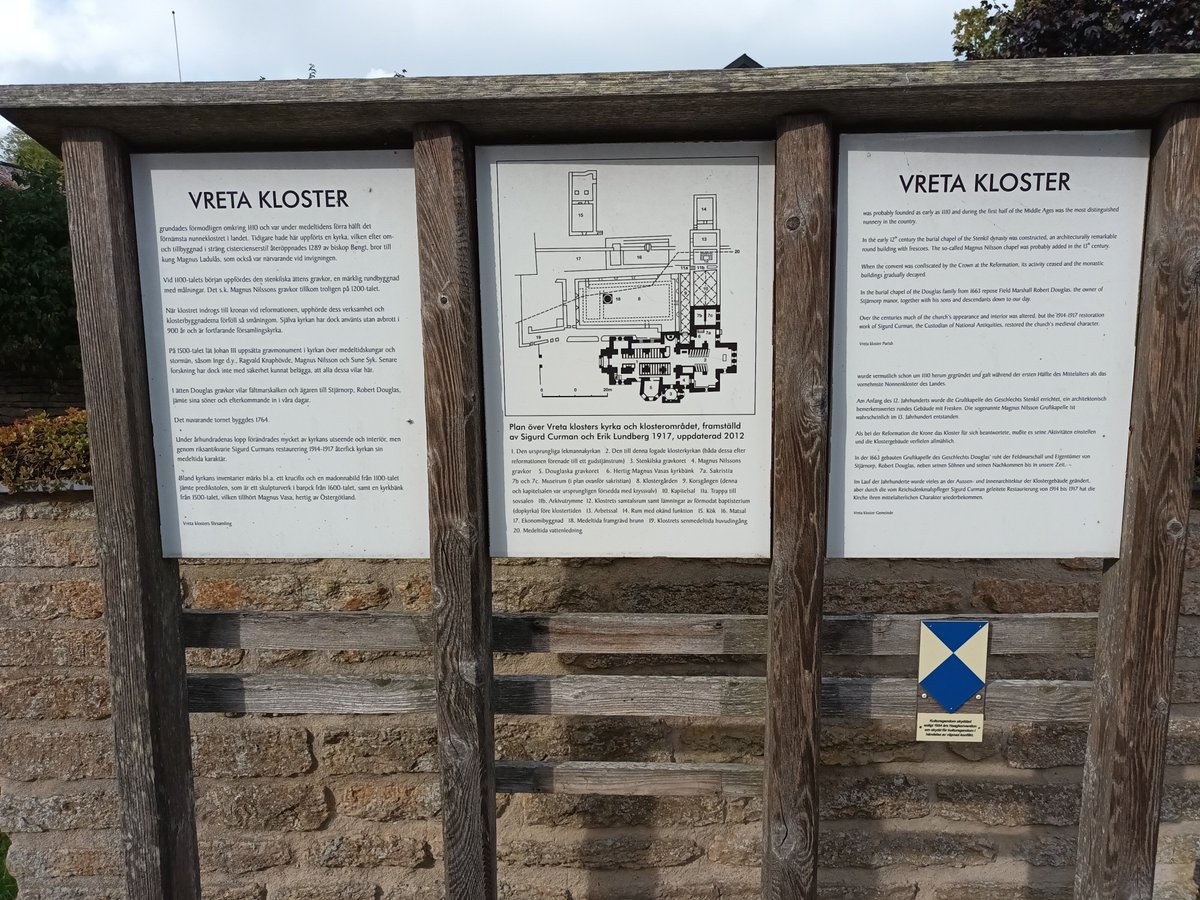 kristallnaach's tweet photo. Heute zufällig bei #Kloster #Vreta
#Kyrka gelandet..Erinnerungen an
🦌 #Elchenländle10 waren sofort😎
wieder da #Schweden 🇸🇪 #Sverige
😎#Stuga🌳im #Wald 🌊 am #See😝
#ÖrebroLän26😁🫎 #Elchenländle26
😍#Schweden26🦌#Elchenländle 🇸🇪 https://t.co/eekkdg9Aqi
