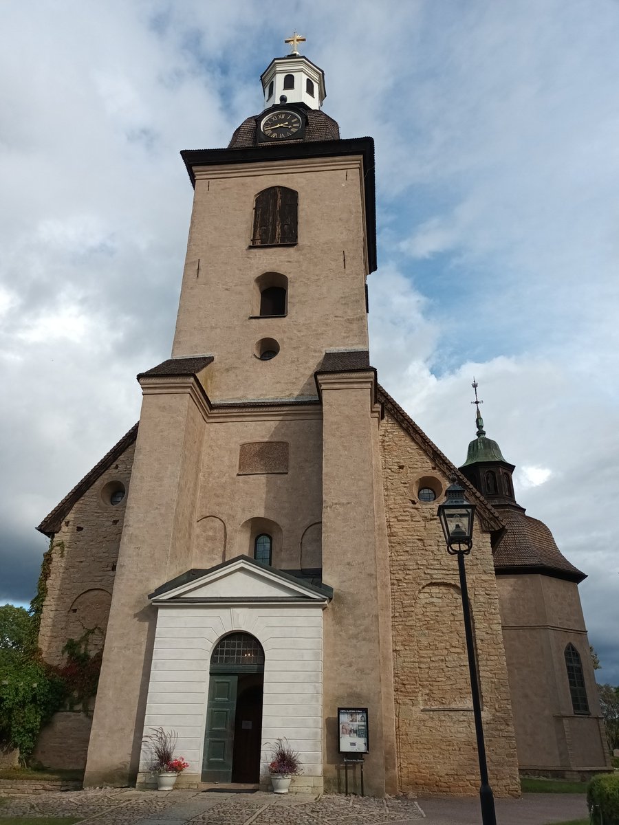 kristallnaach's tweet photo. Heute zufällig bei #Kloster #Vreta
#Kyrka gelandet..Erinnerungen an
🦌 #Elchenländle10 waren sofort😎
wieder da #Schweden 🇸🇪 #Sverige
😎#Stuga🌳im #Wald 🌊 am #See😝
#ÖrebroLän26😁🫎 #Elchenländle26
😍#Schweden26🦌#Elchenländle 🇸🇪 https://t.co/eekkdg9Aqi