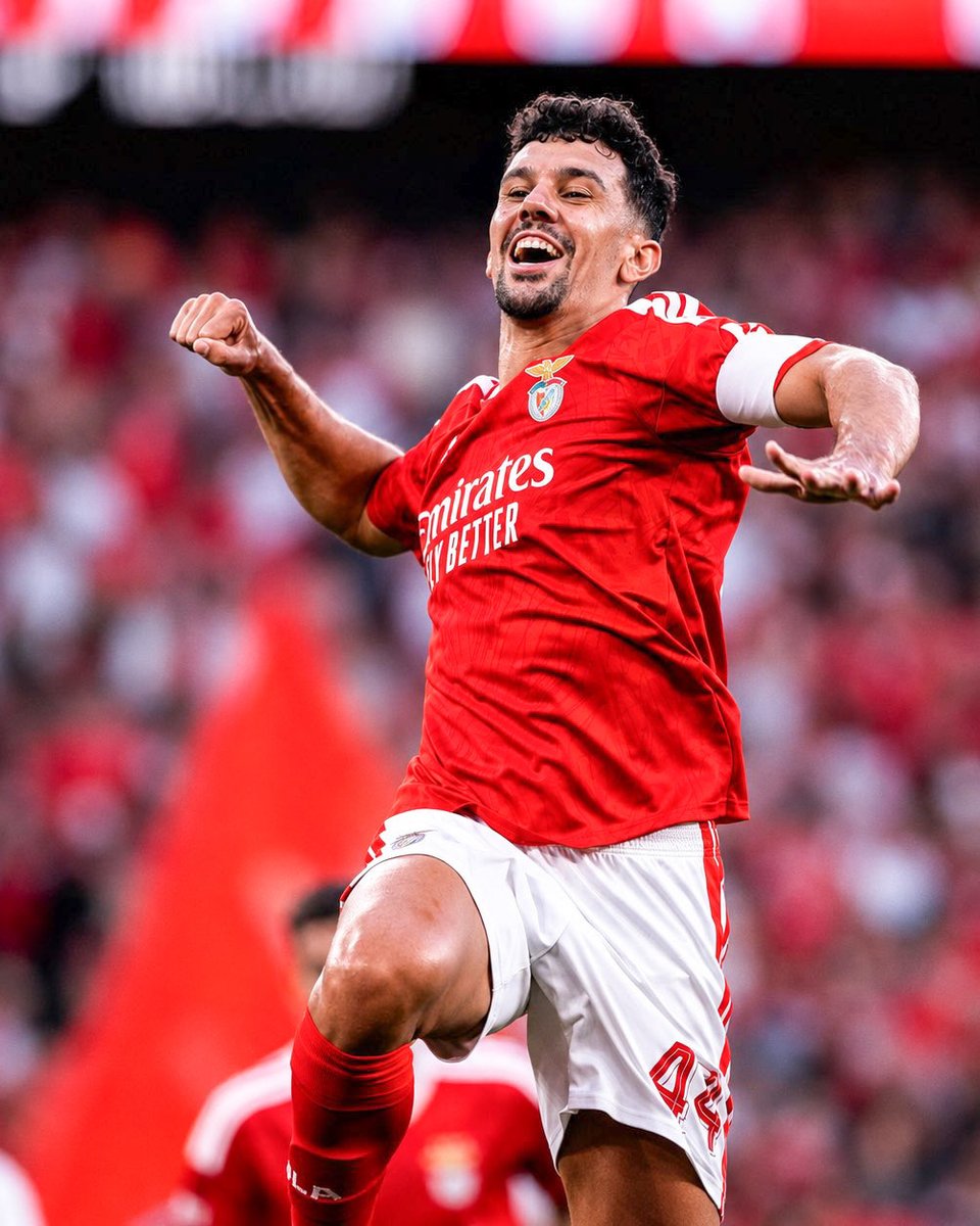 RisingStarXI's tweet photo. 🇵🇹💫 𝐓𝐨𝐦𝐚́𝐬 𝐀𝐫𝐚𝐮́𝐣𝐨 (𝟐𝟒) against Marítimo: 

• 90 Minutes 
• CLEAN SHEET
• 92 Touches
• 9 Passes Into Final Third
• 100% Successful Dribbles 
• 4 Clearances 
• 4 Recoveries 
• 3 / 4 Aerial Duels Won

𝐑𝐈𝐒𝐈𝐍𝐆 𝐒𝐓𝐀𝐑. 🚀 https://t.co/C2IkUgBPkg