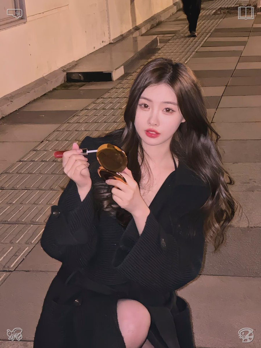 doongdiny's tweet photo. ⛑Make yourself valuable and beneficial to the community today. I offer him a snack, which he devours before smacking his lips. I relax at the kitchen table, sipping my warm cocoa, while Buddy rests at my side, resting his chin on my shoe. It's a serene, snug instant, one that I https://t.co/e5V0AkDNq5
