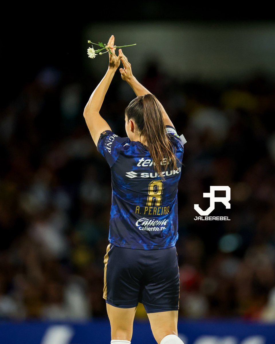 JalbeRebel12's tweet photo. Por la fisioterapeuta Karla Cortes.
Q.E.P.D. 🙏
#PumasFemenil https://t.co/3I9GBjL7dn