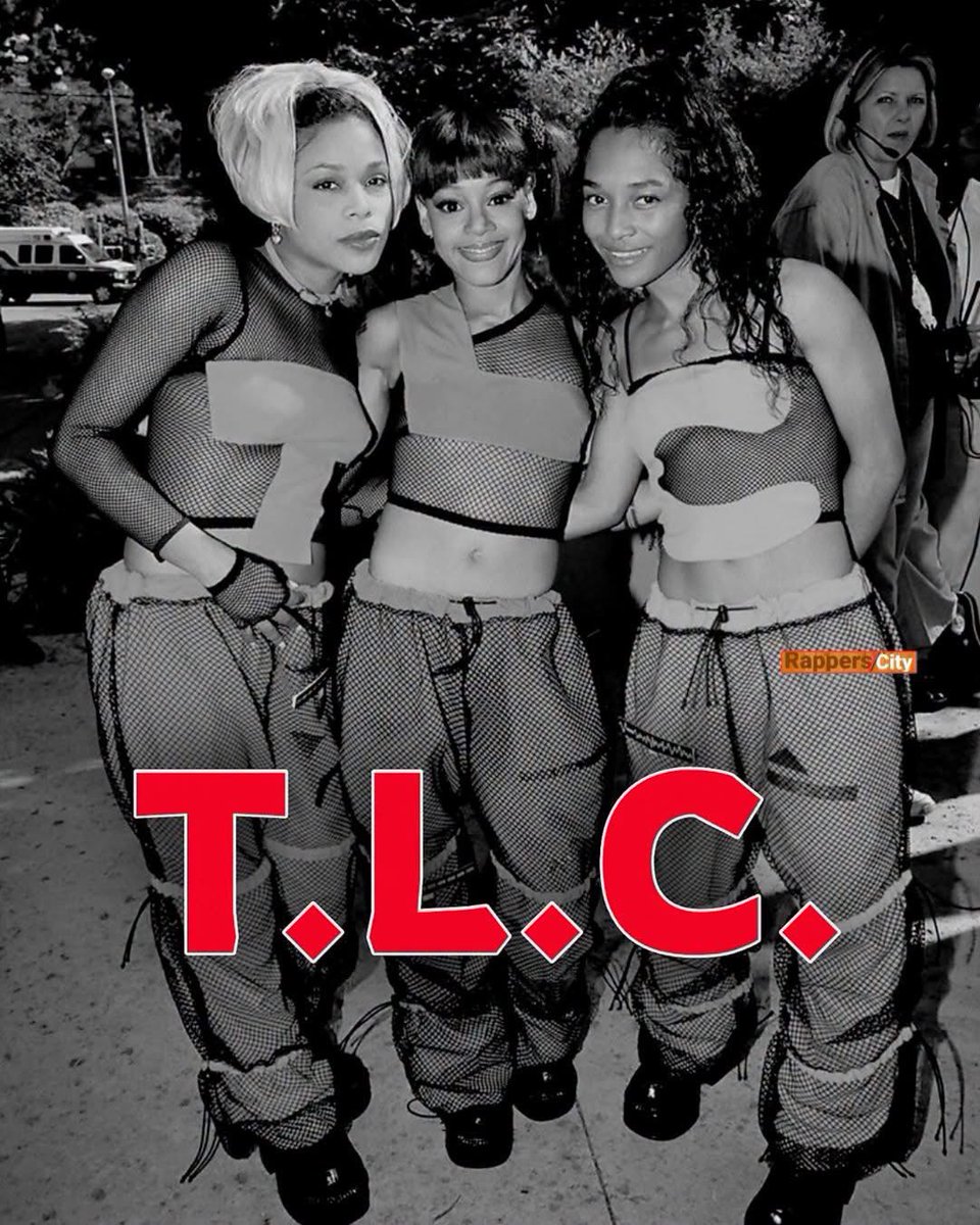 charlesmore25's tweet photo. The iconic 90s R&amp;B girl group TLC ( Left Eye, T-Boz, and Chilli ). https://t.co/f48BdLTvan