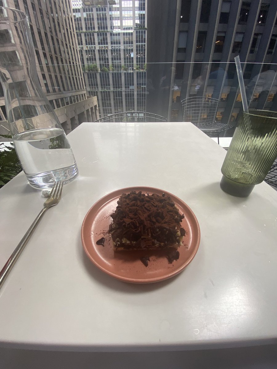 agit__slop's tweet photo. Levels of gluttony previously unheard of https://t.co/pNMhl1Emz3