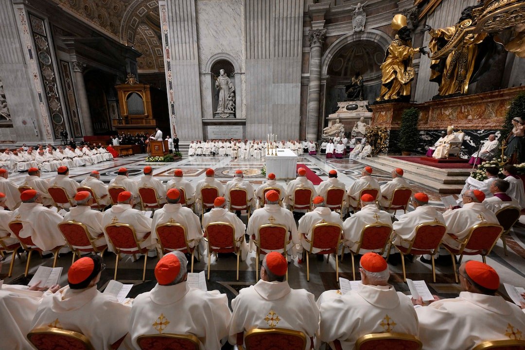 WalkingHymnal's tweet photo. The Pillar is reporting on their recent podcast episode that the Holy Father Pope Leo XIV is widely expected to name a new batch of Cardinals, likely in the next week or so, with it possibly being as soon as this Sunday. https://t.co/5Z4QR4j2hi