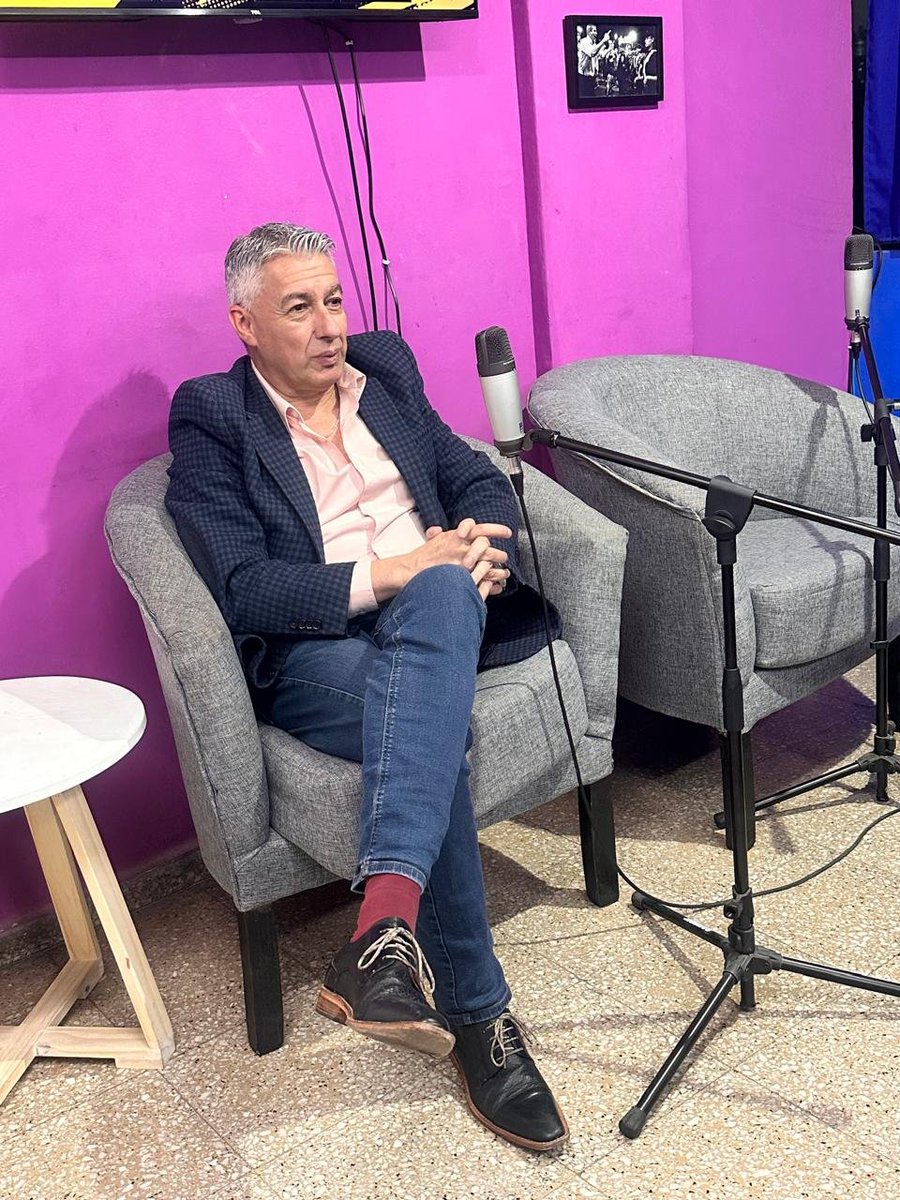 LCBAQQ's tweet photo. El debate con fundamento, la propuesta con sentido y la lógica defensa con datos y argumentos.Esa es la manera de presentarse a un programa de análisis político. 

Gracias por la invitación, siempre a disposición.

#LeonardoLewylle 
#LaCbaQueQueremos
#MartínSigue
#Llaryora2027 https://t.co/F7SklPw4xM