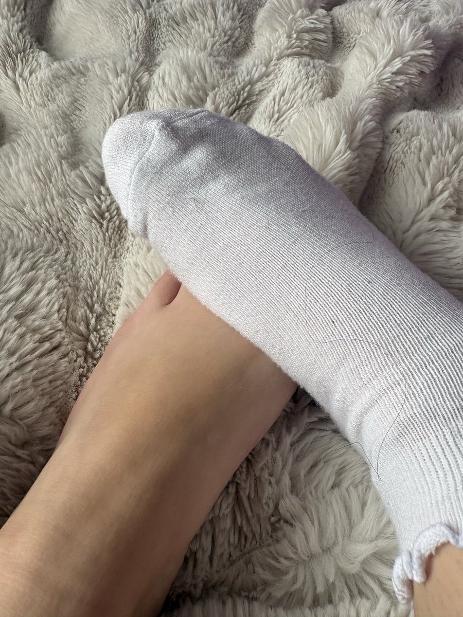 pixiefeetbb's tweet photo. dm for more 😉😉 first pic may be free if you message soon… 💋 https://t.co/A7NaMbirVq