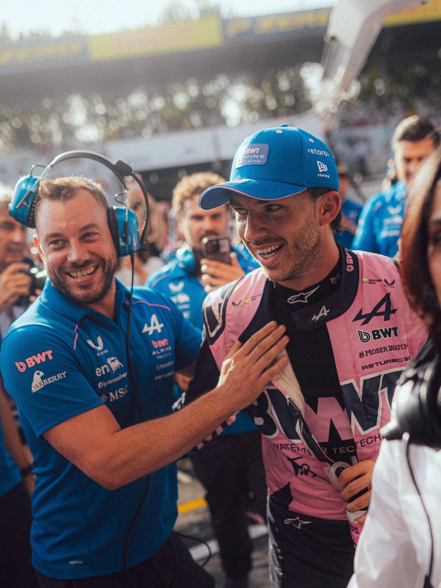 F1GuyDan's tweet photo. When F1 is at its best, there’s nothing quite like it. Today’s qualifying was an example of that. Not sure I can remember the last time I audibly gasped when a driver took pole before today.

What a special day &amp; an unforgettable special lap by Pierre Gasly. https://t.co/mNUJwG981B