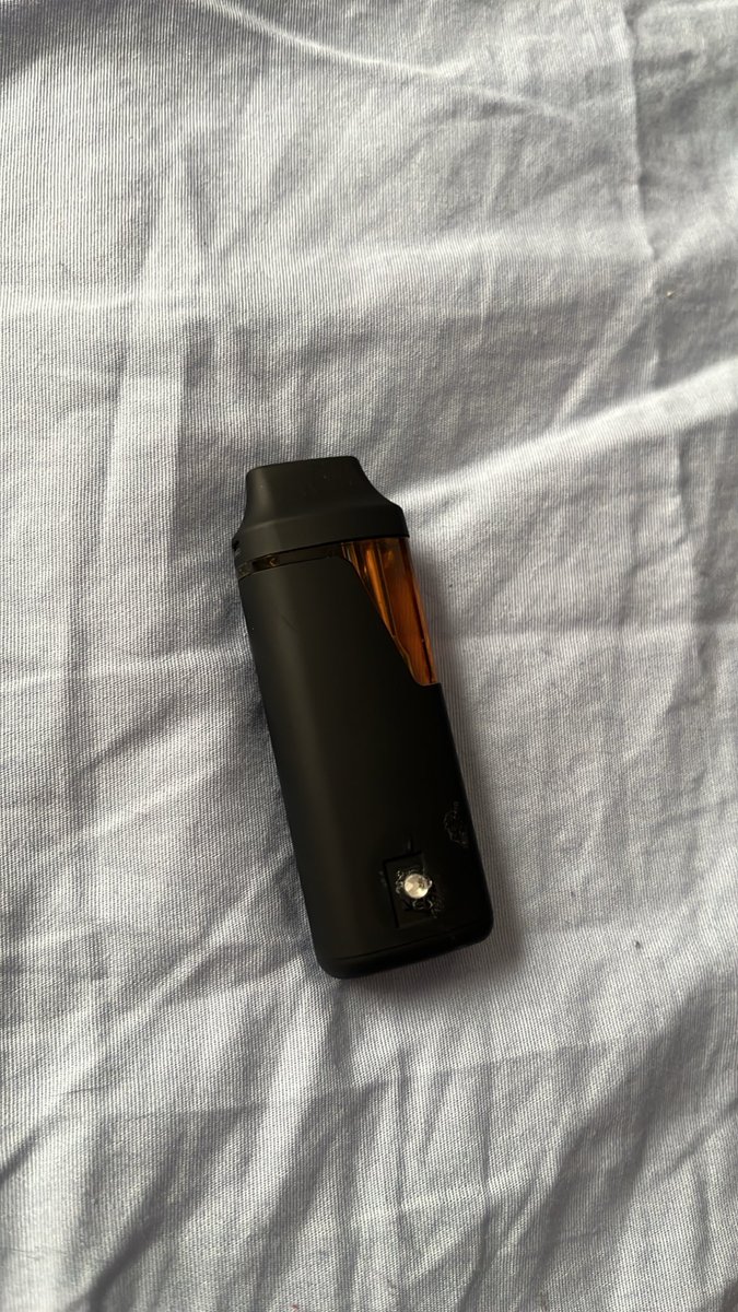 stonermoaner12's tweet photo. Dab cart I got 🥳 I want a vape so bad tho https://t.co/Nh7nsooi3b
