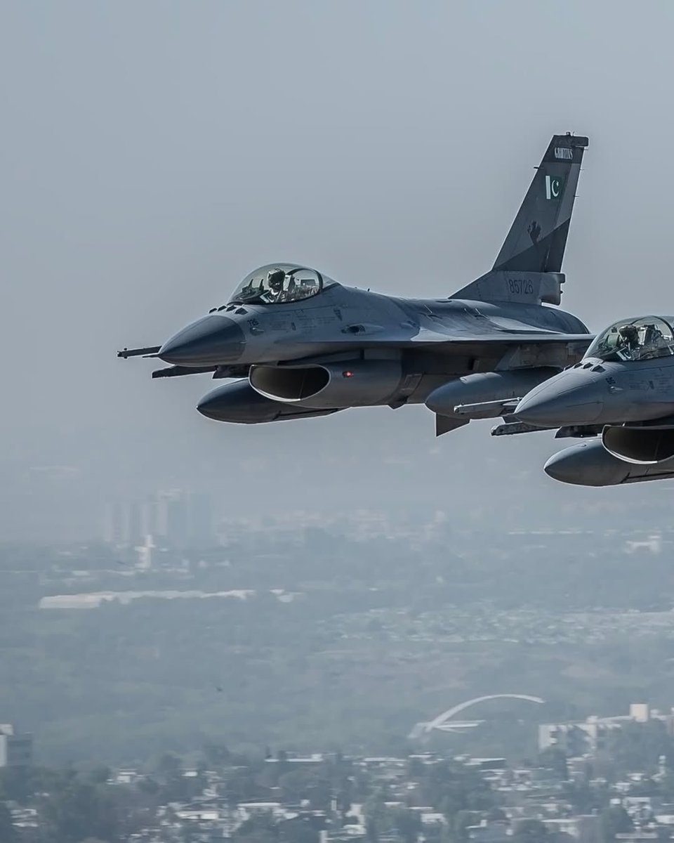 #BREAKING: Afghan Journalist Reveals Pakistani Jets Encounter Afghan Air Defence Over Kabul!