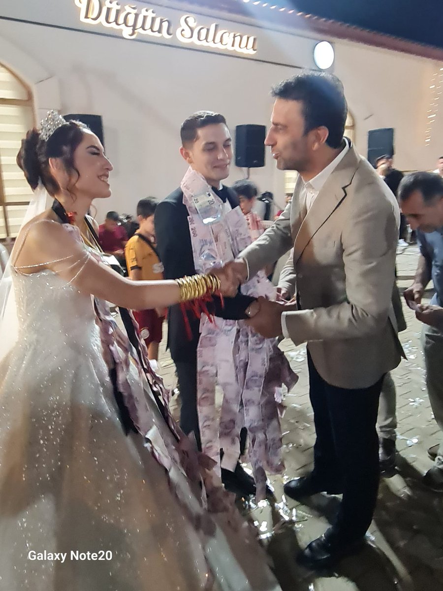 avmustafakose's tweet photo. 📍Akseki

Ayşe Nur Evren ile Batuhan Şen’in düğünleri vesilesiyle Akseki’de dostlarla biraraya geldik. Babamızın görevi sebebiyle Akseki’de yaşadığımız 90’lı yıllarda komşumuz olan merhum Hasan Şen amcamızın torunu Batuhan kardeşimize ve eşine ömür boyu mutluluklar diliyoruz. https://t.co/j89FKnP19Y