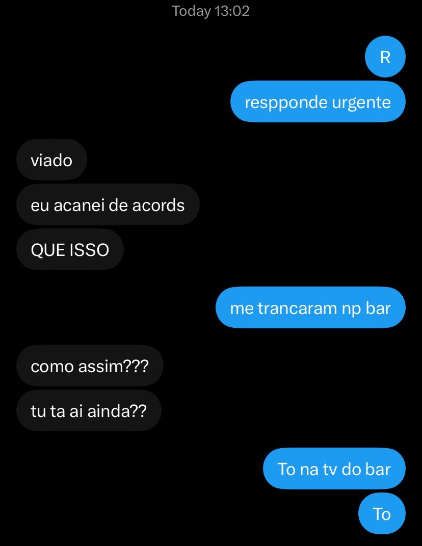 mulhermitski's tweet photo. ponto importante: só me acharam pq consegui entrar no twitter pela tv do bar e avisar q tava lá https://t.co/AcaRp8BMwH