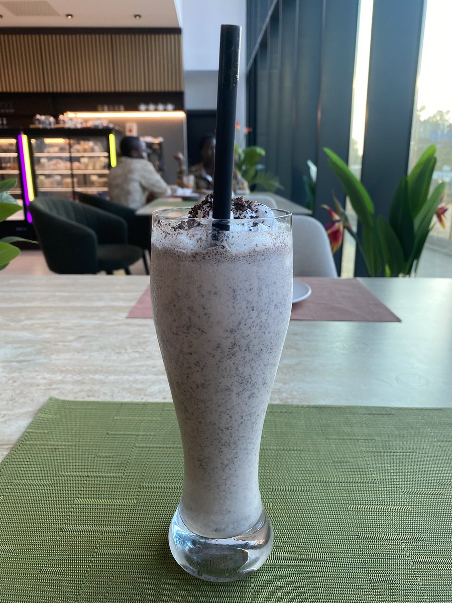 Confydens6's tweet photo. I went on a “solo date”.

After having a good personal time, it was time to go.

I took the wrong way and had to find my way out.

So I asked one of the security guys for direction.

He said…

“Okay, where did you park ma’am? Up or down way?

Dear Lord, is this a sign? 😩 https://t.co/mWJYtRyX47