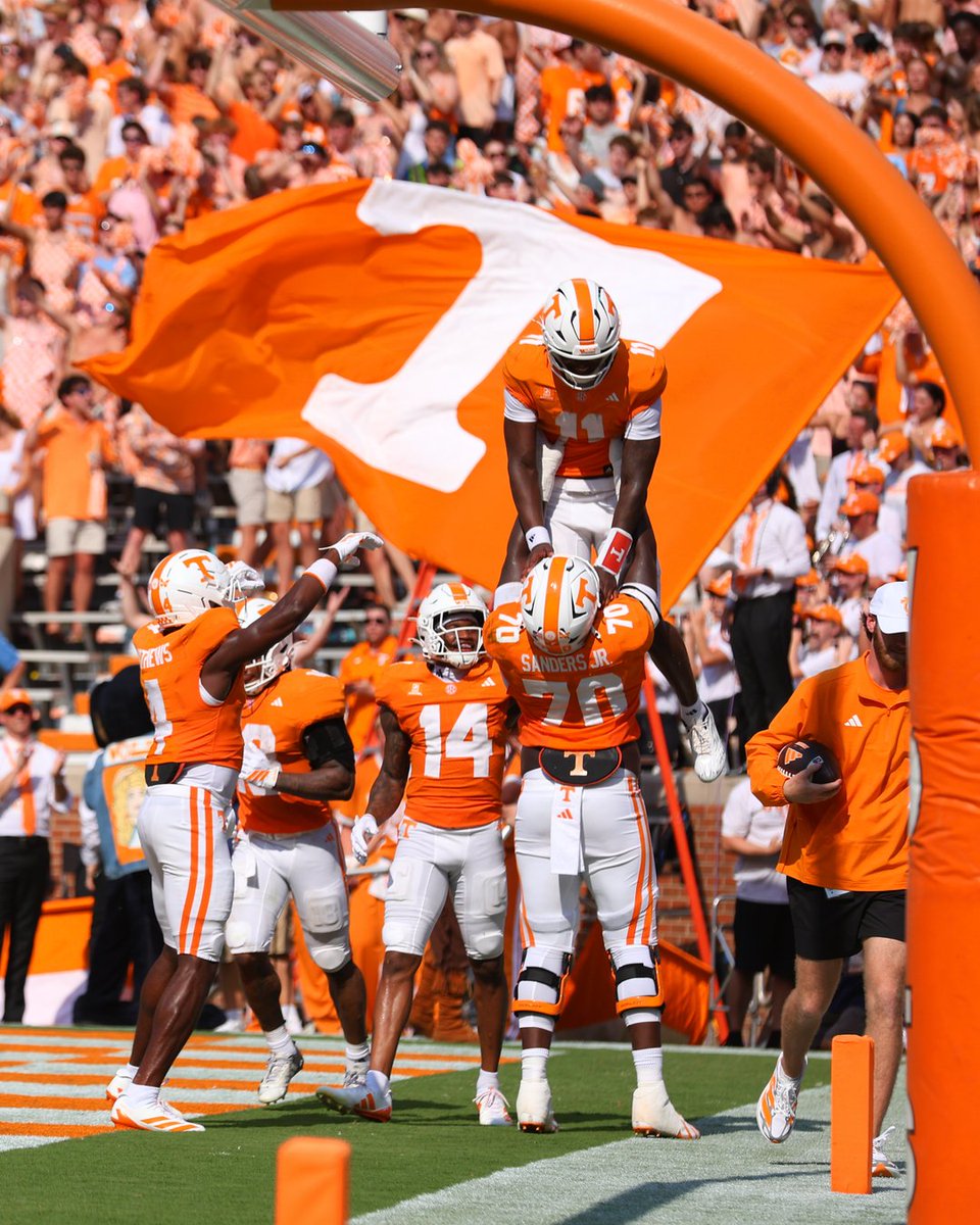 Vol_Football's tweet photo. give him six. https://t.co/d2XwhcO3YR