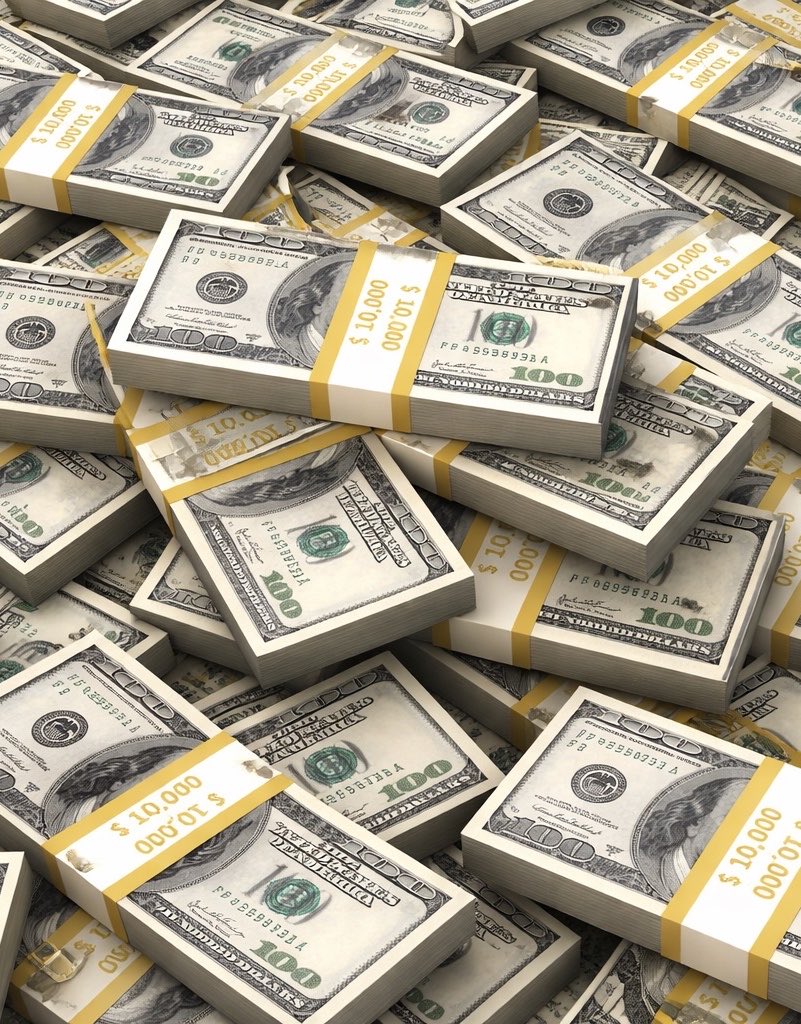 WatcherGuru's tweet photo. JUST IN: Elon Musk says he does not have a "big pile of cash."

"I have stock in SpaceX and Tesla." https://t.co/x5fnAw2f3g
