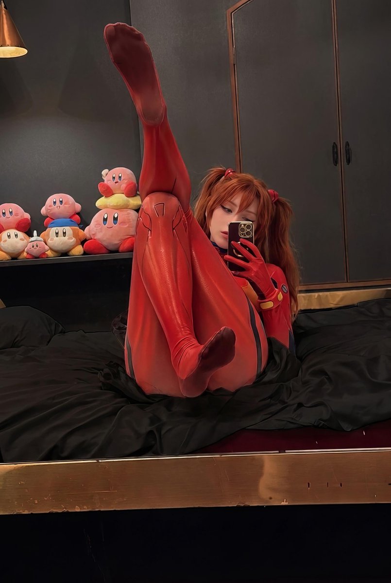 cyb3rkittybb's tweet photo. give each pose a name 🖤 https://t.co/TJ9cbZXDNG