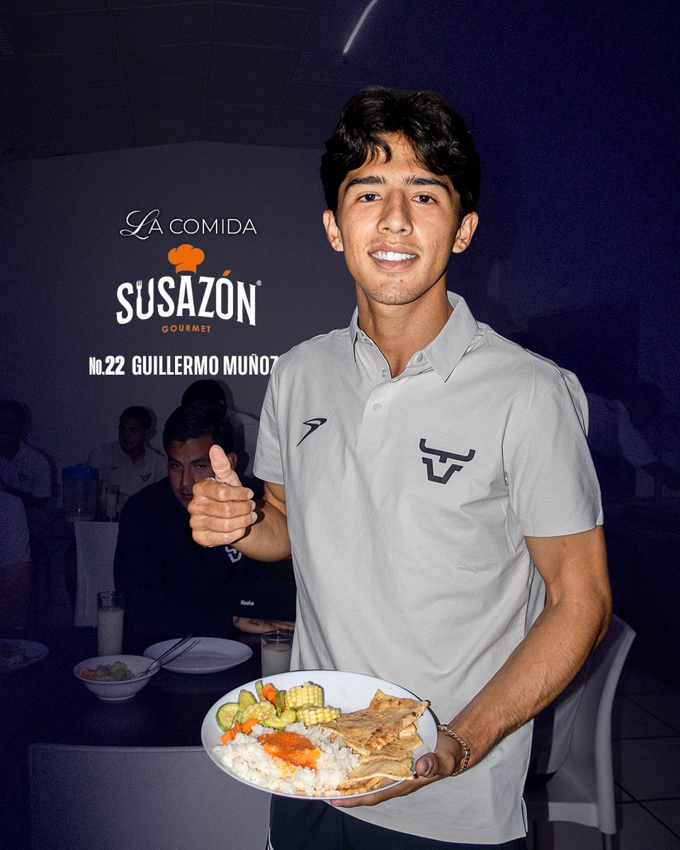 TorosCelayaCD's tweet photo. 🍽 | En la comida Susazón 🥘, nuestro Toro, #GuillermoMuñoz disfruta YA de su delicioso platillo🍲 .

Estamos listos para darlo TODO  ¡vamos CELAYA! 🤘 

#CELAYAsomosCAMPEONES 🏆 | #ModoAtletico💙 https://t.co/NazG1mzN7E