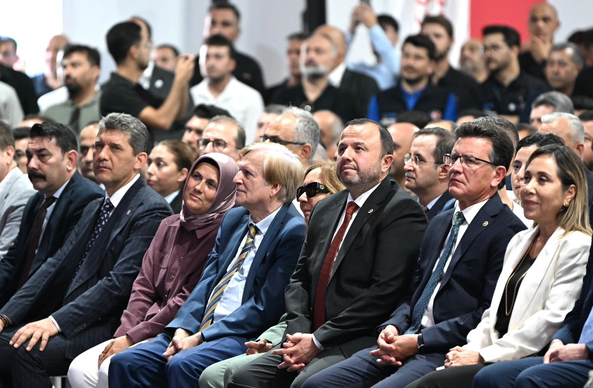 ethemtas's tweet photo. 📍 Antalya

Antalya’mız, Türkiye’nin ev sahipliğinde gerçekleştirilecek COP31’e hazırlanıyor. 🌿🇹🇷

COP31 Başkanı ve Çevre, Şehircilik ve İklim Değişikliği Bakanımız Sayın Murat Kurum ile Kültür ve Turizm Bakanımız Sayın Mehmet Nuri Ersoy’un katkılarıyla; COP31 alanı ve oteller bölgesinin ulaşım altyapısını güçlendirecek yolların açılışını gerçekleştiriyoruz.

Antalya’mızı dünya çapında organizasyonlara daha güçlü şekilde hazırlıyor, şehrimizin geleceğine değer katacak yatırımları hayata geçiriyoruz.

Antalya’mıza ve ülkemize hayırlı olsun. 🇹🇷
@murat_kurum @MehmetNuriErsoy @turkiyecop31