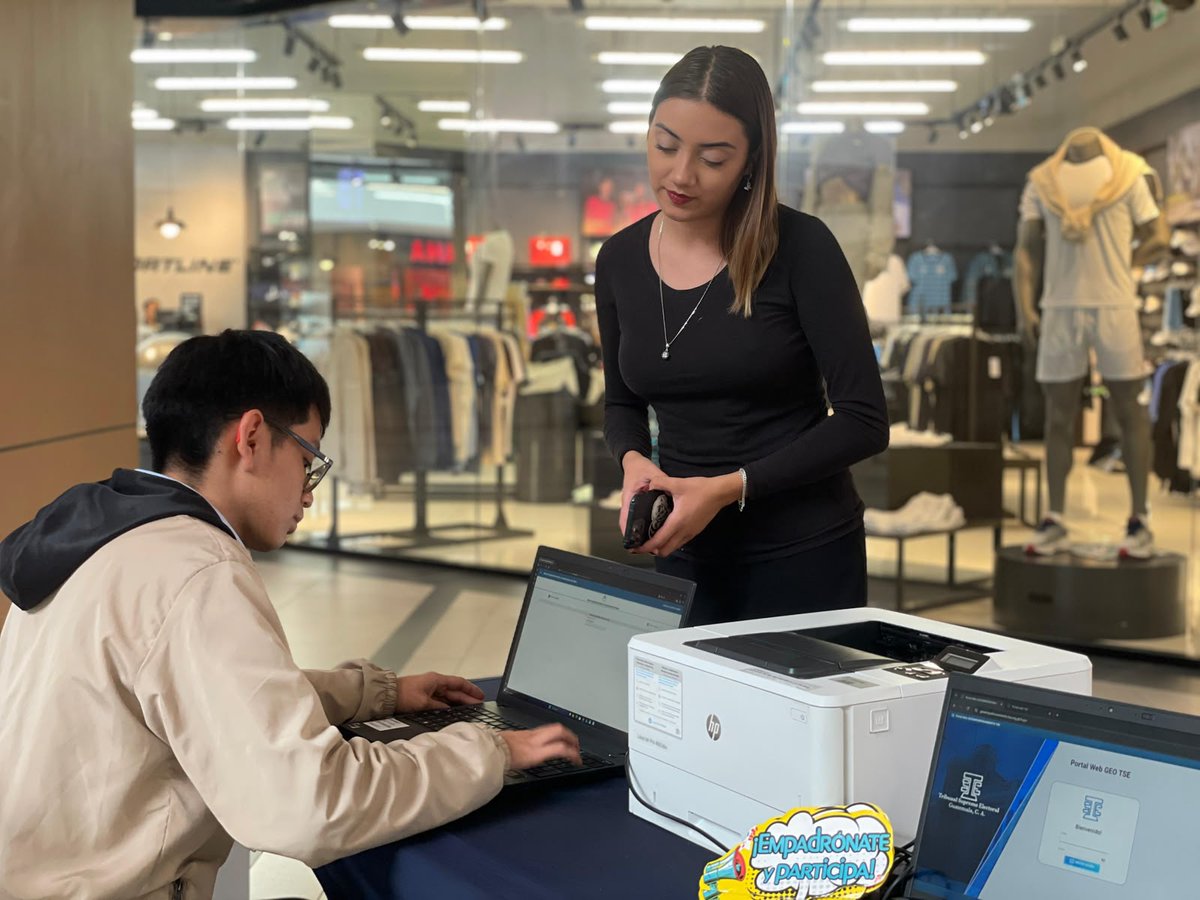 TSEGuatemala's tweet photo. En septiembre, mes de la patria, el #TSEGuatemala lleva el empadronamiento a los siguientes centros comerciales

¡No olvides tu DPI!

📍Pradera Vistares 
🕑 De lunes a viernes de 10:00 a 17:45 horas y sábado de 10:00 a 16:00 horas

📍Plaza Atanasio Tzul 
🕑 De lunes a viernes de 09:00 a 16:30 horas y sábado de 09:00 a 16:00 horas

#EmpadronarseEsDerechoCiudadano
#2026AñoParaEmpadronarte
