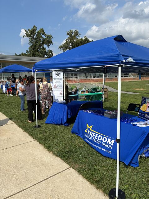 FreedomFedCU's tweet photo. One week down! 🎒🍎 Sending a big thank-you to the teachers, support staff and everyone who helped local students start the year strong. We loved visiting back-to-school events and connecting with our school communities! 💙💛 #BackToSchool #FreedomToHelp https://t.co/2PTRUvs49q