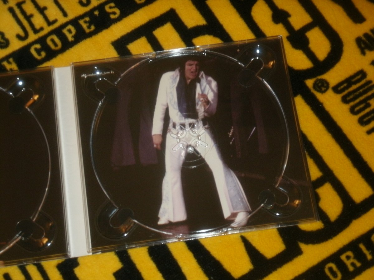 SteelerBrad2023's tweet photo. #ELVIS #SummerNights #FTD 3 of 3 https://t.co/bkrqcrhD60