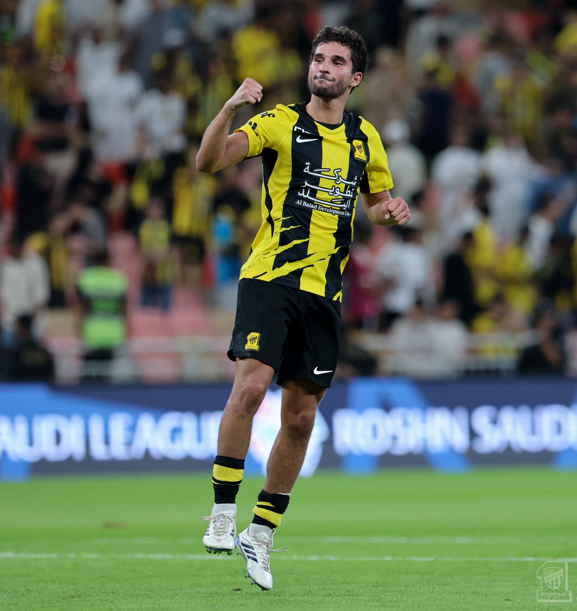 ittihad_en's tweet photo. Every body dance now 🕺🏻💛
#Alittihad_Alnassr https://t.co/c2rHE52ScN