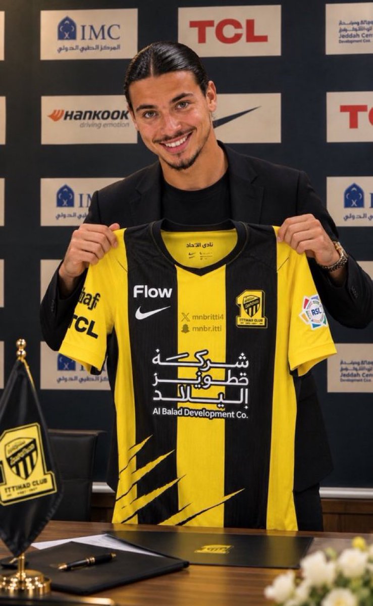 rwkee_'s tweet photo. الصفقة الناقصة للفريق والتي سوف تعزز الفريق للمنافسة وعودة روح #الاتحاد وجماهيره للحضور ..

احسموها وخلونا نستمتع 💛💛
#فوزنا_صفقة_انيس https://t.co/MJrcLxpzTQ