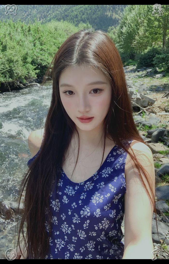 e_jetzabeel's tweet photo. Clara offered a gentle smile and nodded. “You're right, Thomas. They did. They discovered joy in one another, within these walls, and out on the moors. And we'll find that same joy. Because love holds the greatest strength of all—it mends, it forgives, and it endures beyond ti https://t.co/JQ4YeZT8cC