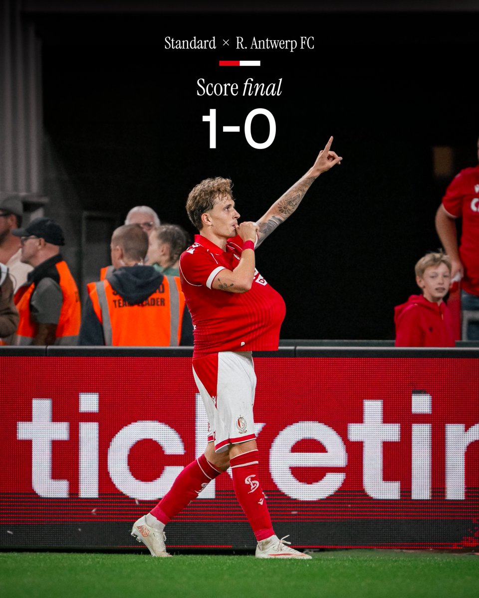 Standard_RSCL's tweet photo. 𝟯 points, 𝟯 fois de suite. 💥 #STAANT https://t.co/BHGm67kN5u
