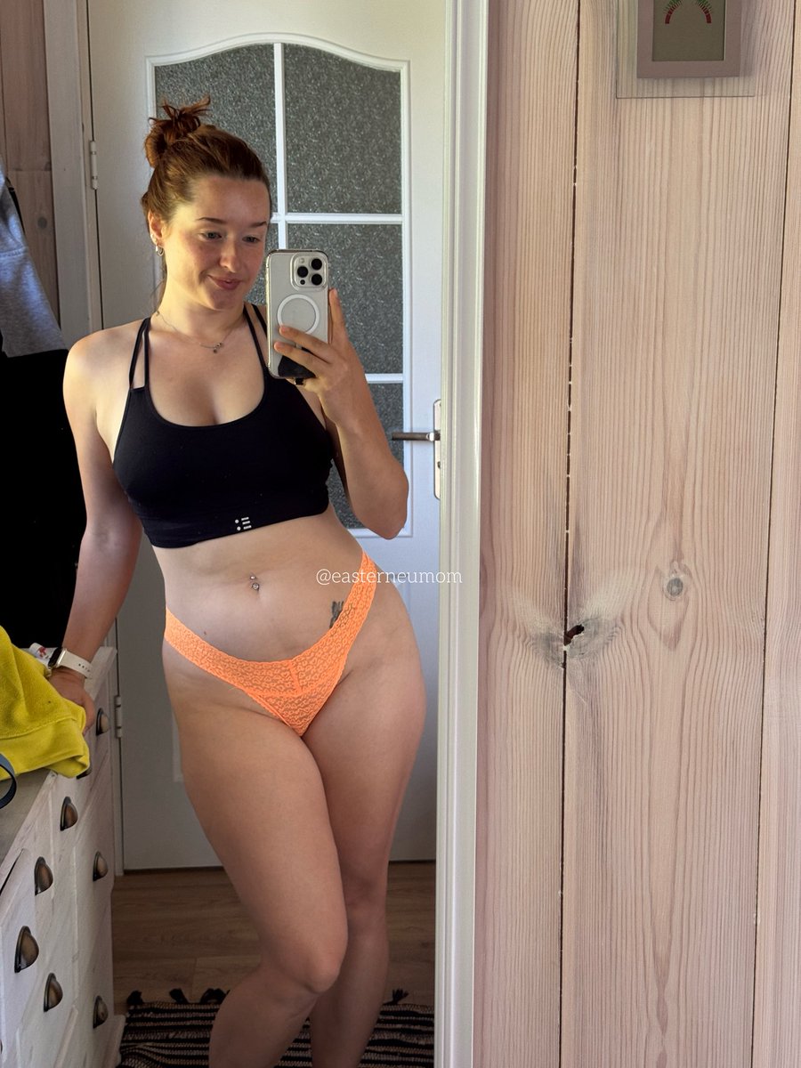 Easterneumom's tweet photo. No time for matching sets 🤭 https://t.co/kfZEvW0ixz